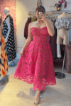 VESTIDO CORSÉ GUIPUR FUCSIA 2
